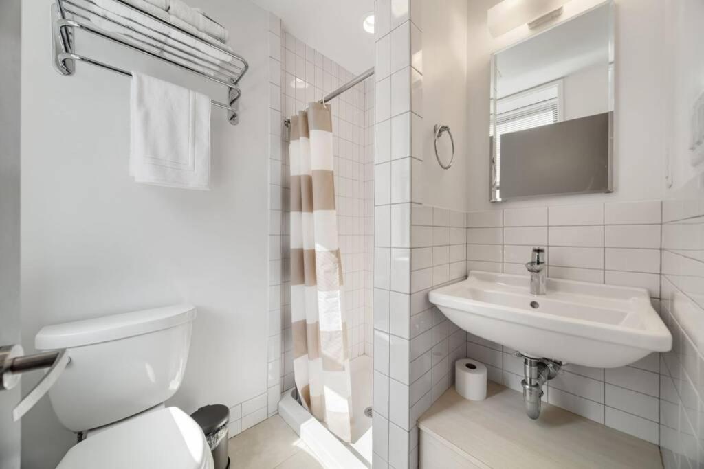Simple Furnished Studio In The Heart Of บอสตัน ภายนอก รูปภาพ