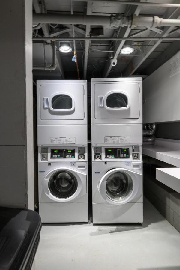 Simple Furnished Studio In The Heart Of บอสตัน ภายนอก รูปภาพ